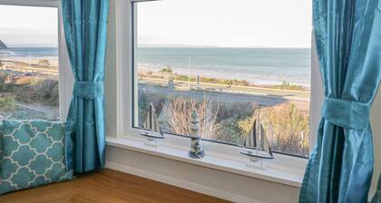 Llys Madoc, First Floor Flat