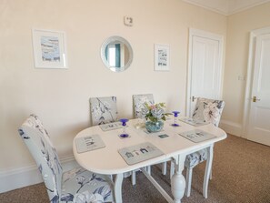 Casa de campo | Cozinha privada | Geladeira, micro-ondas, chaleira elétrica, torradeira