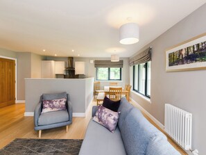 Cottage | Living area - Otter Lodge (Kingussie)