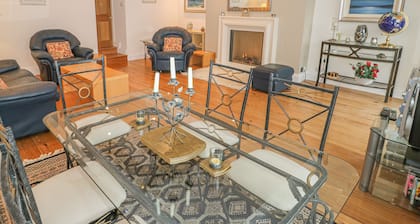 Park Road Apartment
