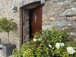 Cottage | Exterior detail