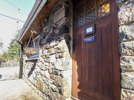 Cottage | Exterior detail