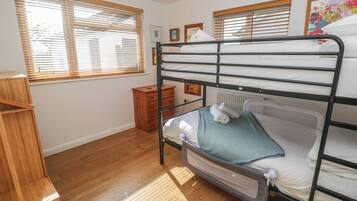 Casa de campo | 3 dormitorios, decoración individual, mobiliario individual