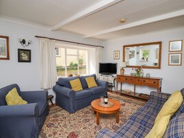 Cottage | Living area