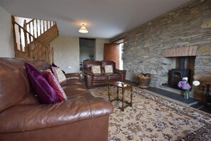 Cottage | Interior - Panteurig Farmhouse (Goodwick)