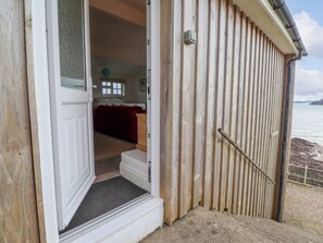 Cottage | Exterior detail - Blackrock Boathouse (Haverfordwest)