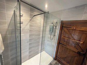Cottage | Bathroom
