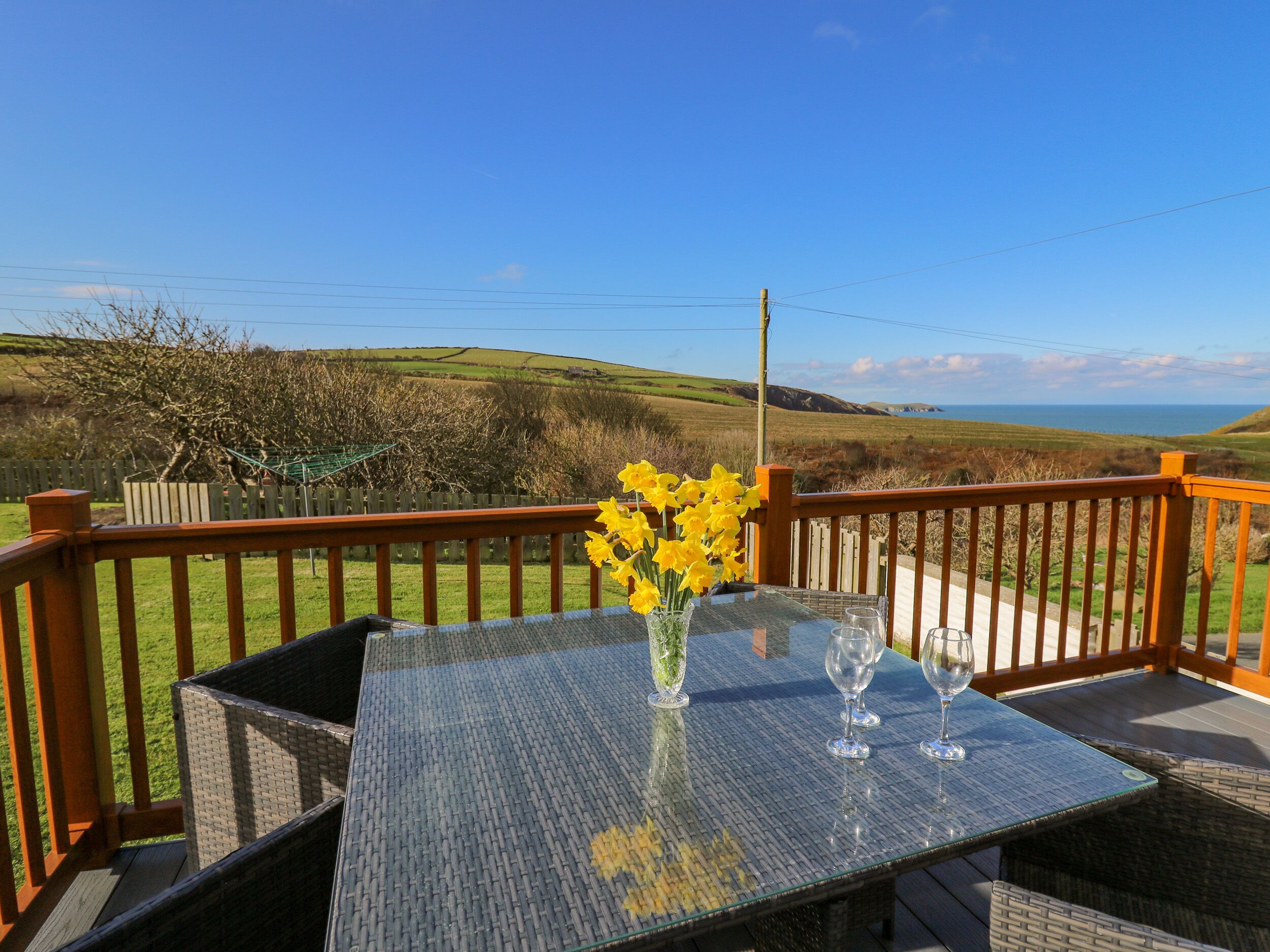 Cottage | Outdoor dining