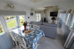 Cottage | Living room