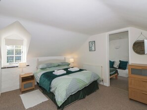 Cottage | 2 phòng ngủ, trang trí khác biệt 