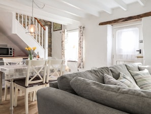 Cottage | Living room