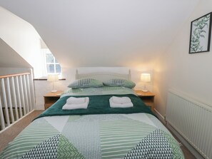 Cottage | 2 bedrooms, individually decorated, individually furnished, free WiFi