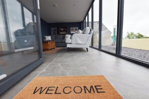 Interior - The Willows (Newport)