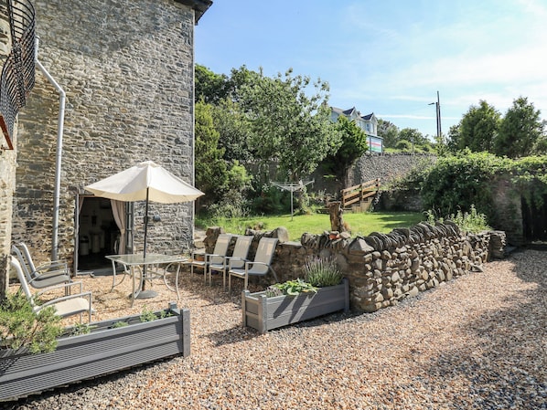 Cottage | Interior