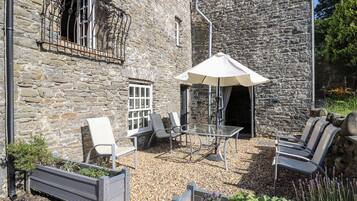 Cottage | Interior