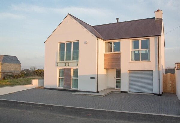 Gwelfor, Marloes - Fishguard