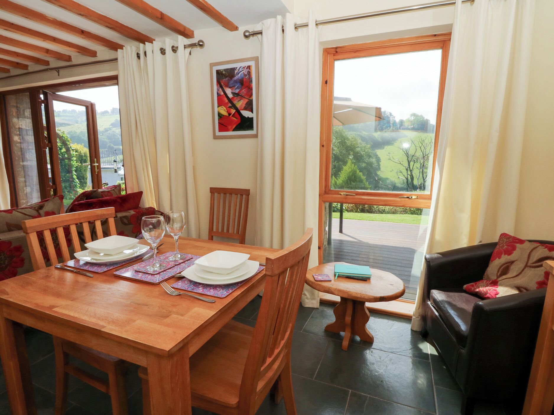 Cottage | Dining