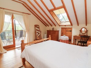Cottage | 1 bedroom, individually decorated, individually furnished, free WiFi