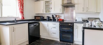 Panteg Cottage, Newport