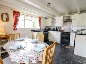 Cottage | Private kitchen