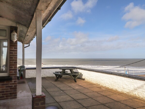 Cottage | Balcony