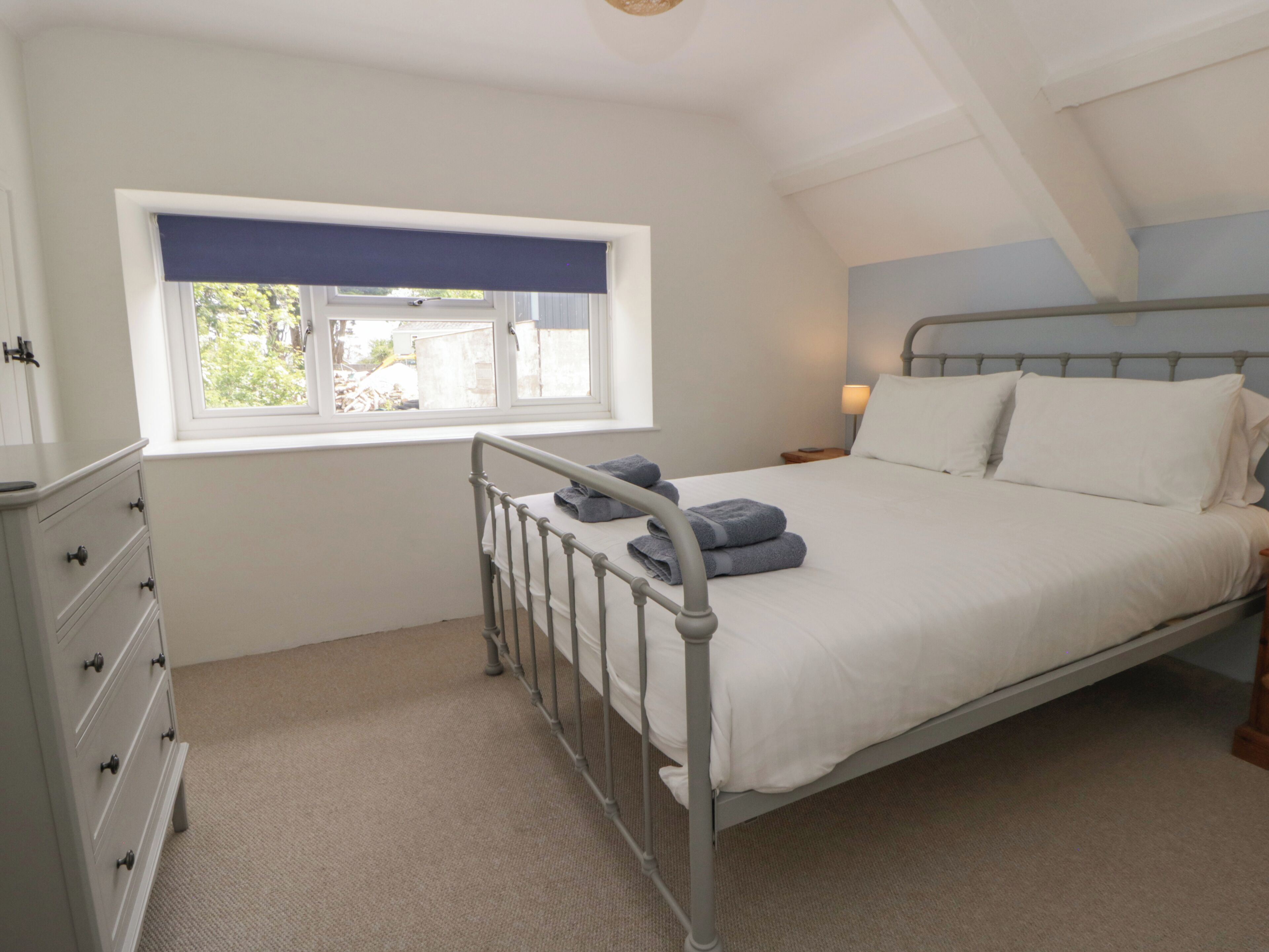 Cottage | 2 bedrooms, individually decorated, individually furnished, free WiFi