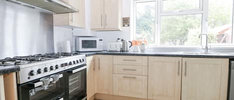 Fridge, dishwasher, electric kettle, toaster