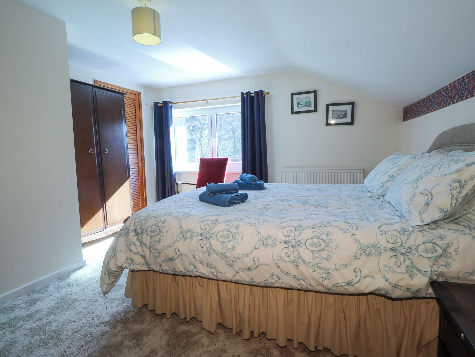 3 bedrooms, individually decorated, individually furnished, free WiFi