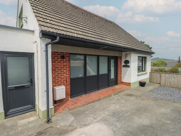 Cottage | Exterior