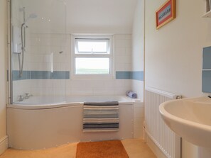 Cottage | Bathroom