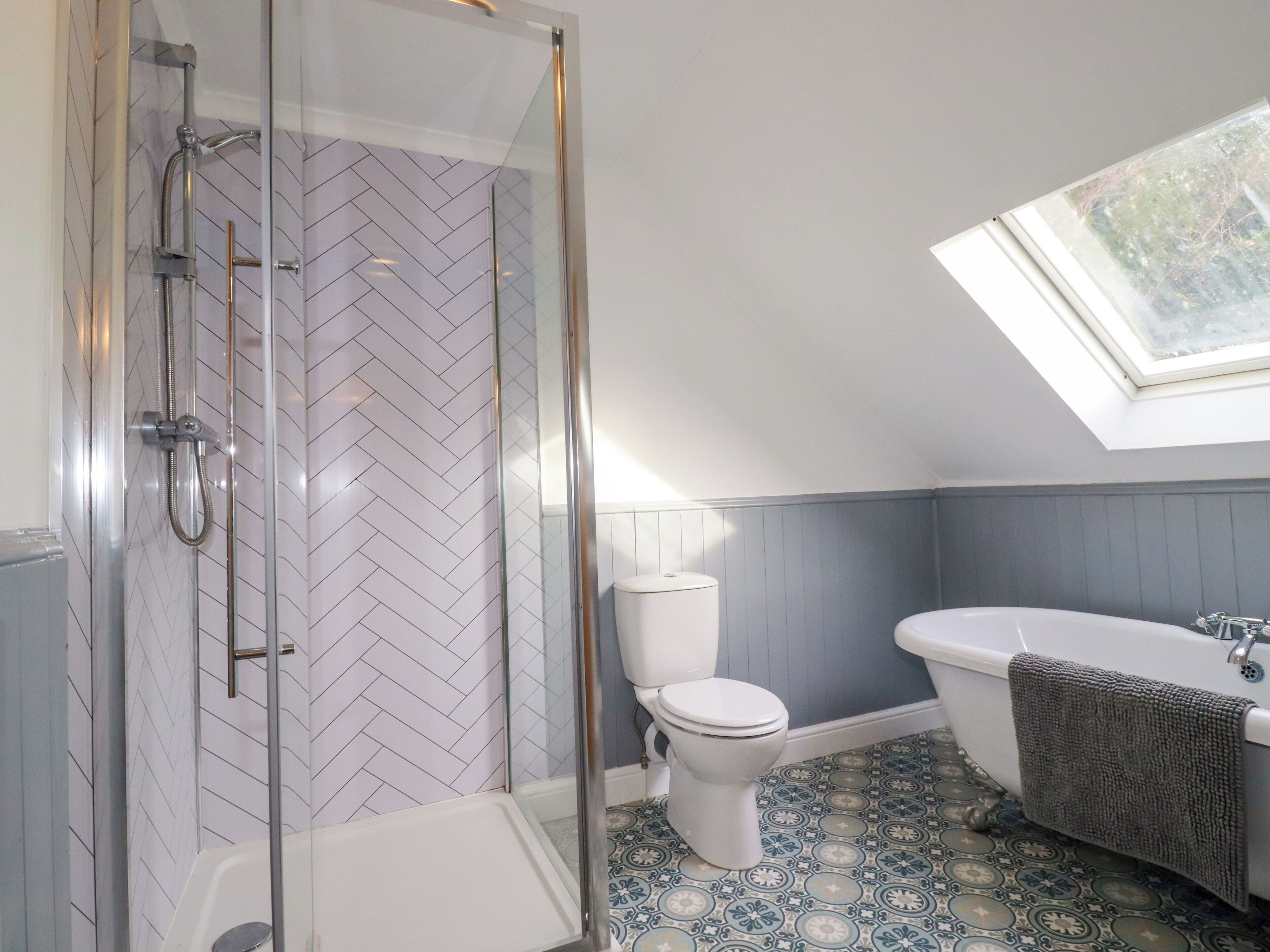 คอทเทจ | ห้องน้ำ | ฝักบัว