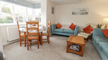 Cottage | Living area