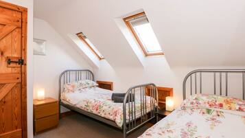 2 habitaciones, decoración personalizada y muebles diferentes