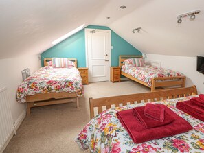 คอทเทจ | 5 ห้องนอน, ห้องพักตกแต่งอย่างมีเอกลักษณ์, ตกแต่งพิเศษโดยเฉพาะ, Wi-Fi ฟรี