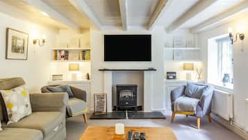 Cottage | Interior