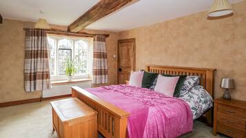Cottage | 3 bedrooms, individually decorated, individually furnished, free WiFi