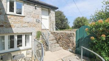 Cottage | Property grounds