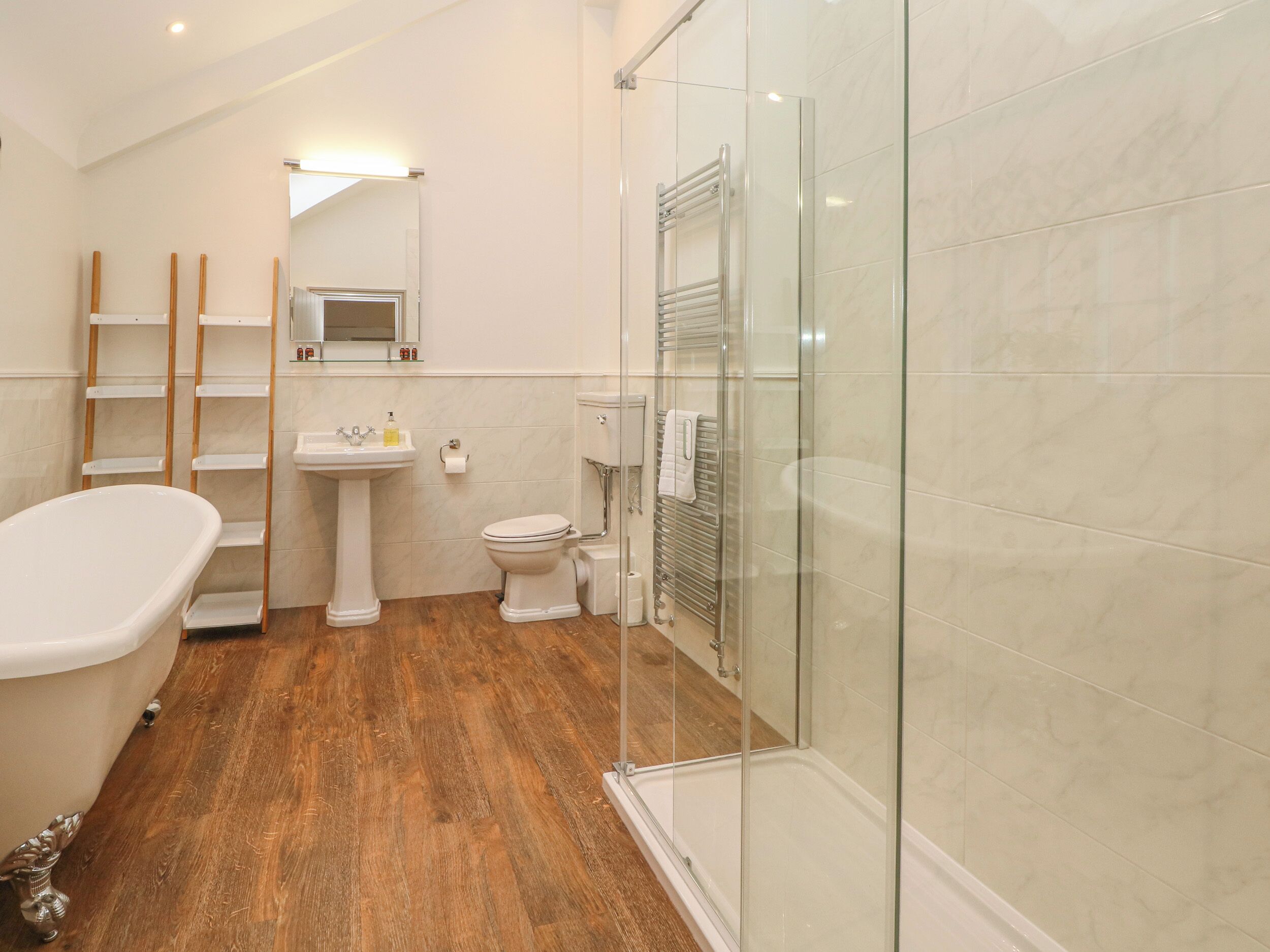 Cottage | Interior