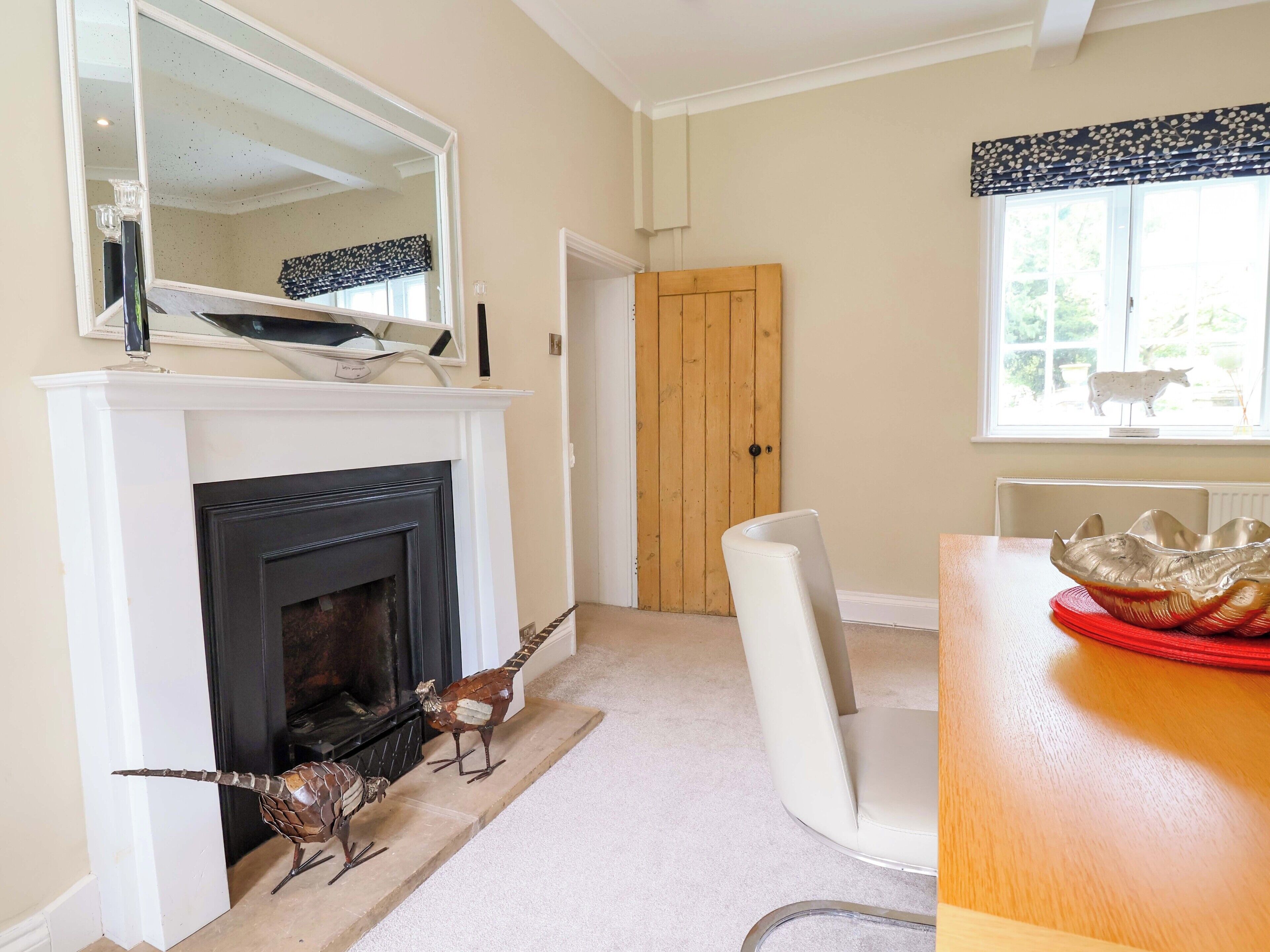 Cottage | Interior
