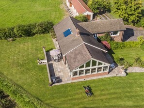 Cottage | Pool