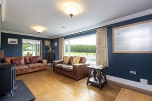 Cottage | Living area - The Lodge (Middlesbrough)