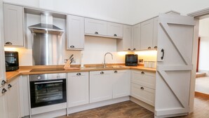 Cottage | Interior