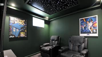 Cottage | Interior