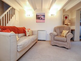 Cottage | Living area