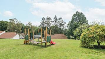 Cottage | Property grounds