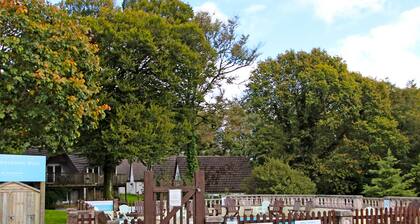 9 Manorcombe Bungalows