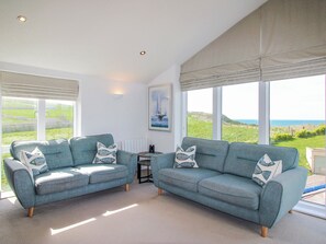 Cottage | Living area