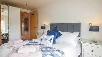 Cottage | 3 bedrooms, free WiFi, individually decorated, individually furnished