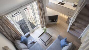Cottage | Interior