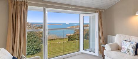 Cottage | 5 bedrooms, individually decorated, individually furnished, free WiFi